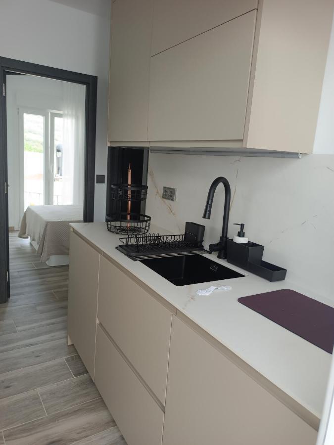 Lebana Plaza Dario Apartman Facinas Kültér fotó