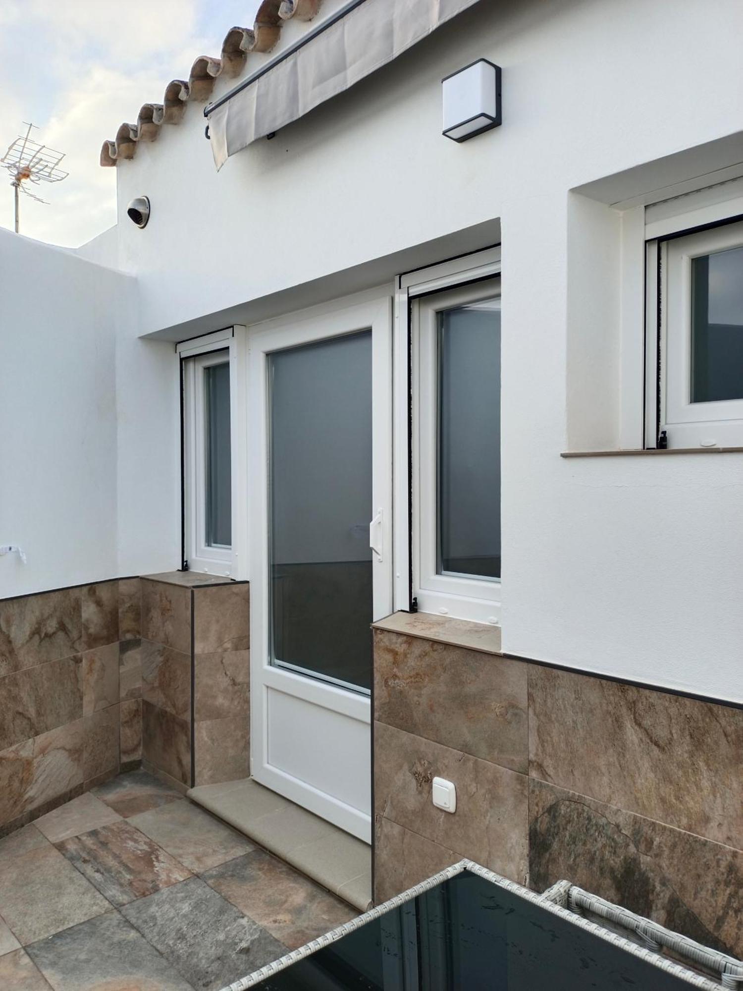 Lebana Plaza Dario Apartman Facinas Kültér fotó